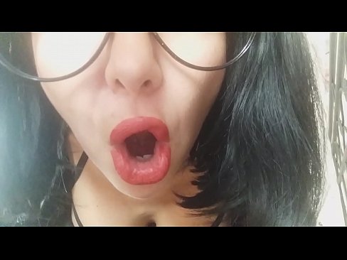 ❤️ ハニー、義理の母が今日は学校に行かせてくれないの...。って、そんなことあるわけないだろ...。 ❤️❌ アナルビデオ ❌️❤
